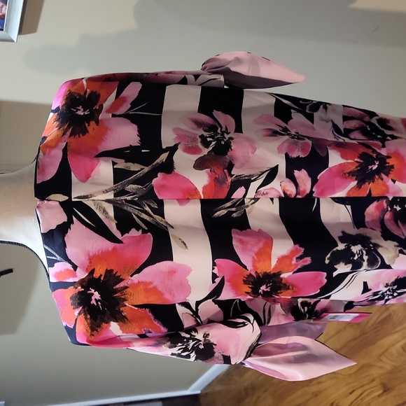 Vince Camuto Dress - Picture 9 of 16